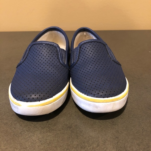 Janie & Jack toddler boys slip-ons sz 6 - Picture 2 of 4